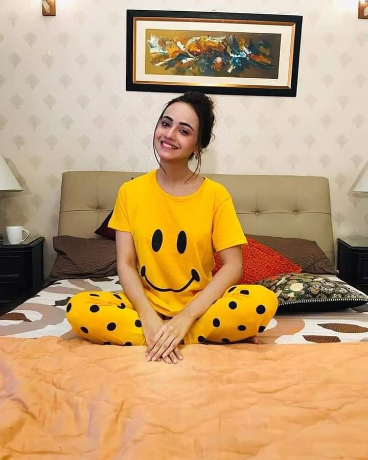 YELLOW SMILE ( PJ'S Night Dress )